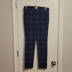Plaid winter leggings in blue pattern. Women size small. Fleece lined.